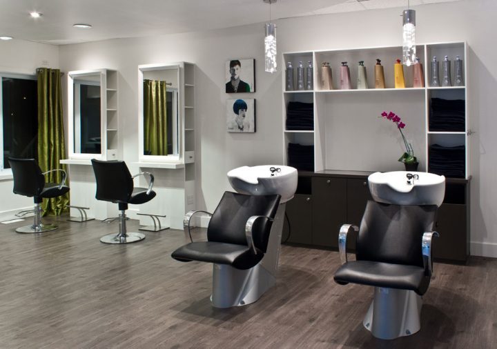 Quels mobiliers adopter dans votre futur salon de coiffure ? 