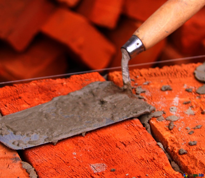 himmelen-Les outils de maçonnerie pour le gâchage du mortier