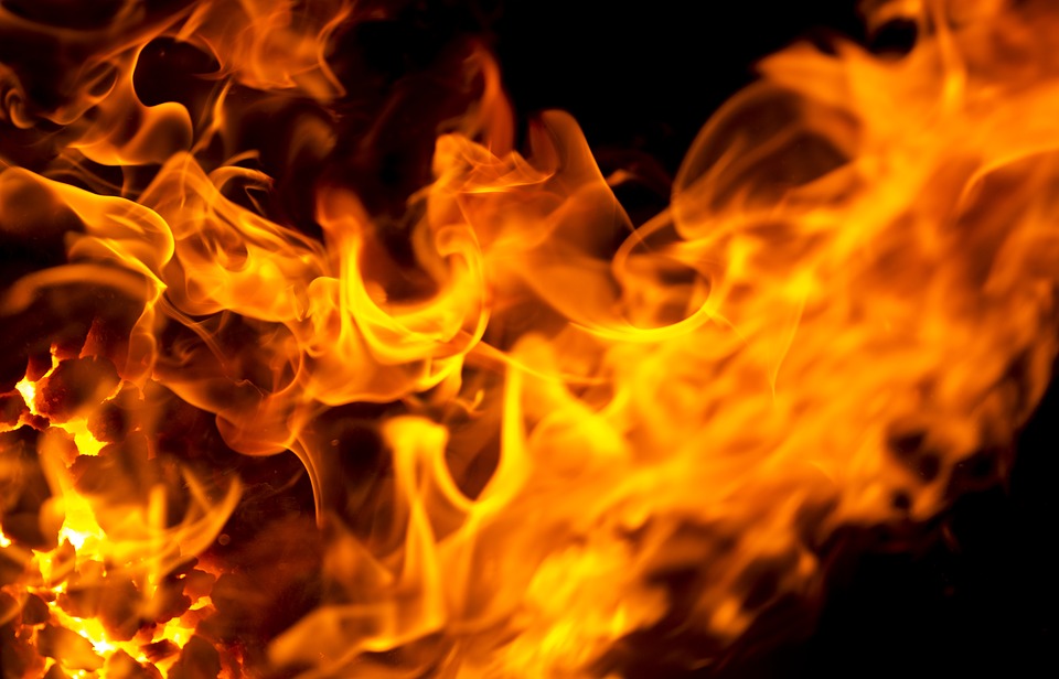 himmelen-La législation sur les bâtiments industriels pour lutter contre le feu